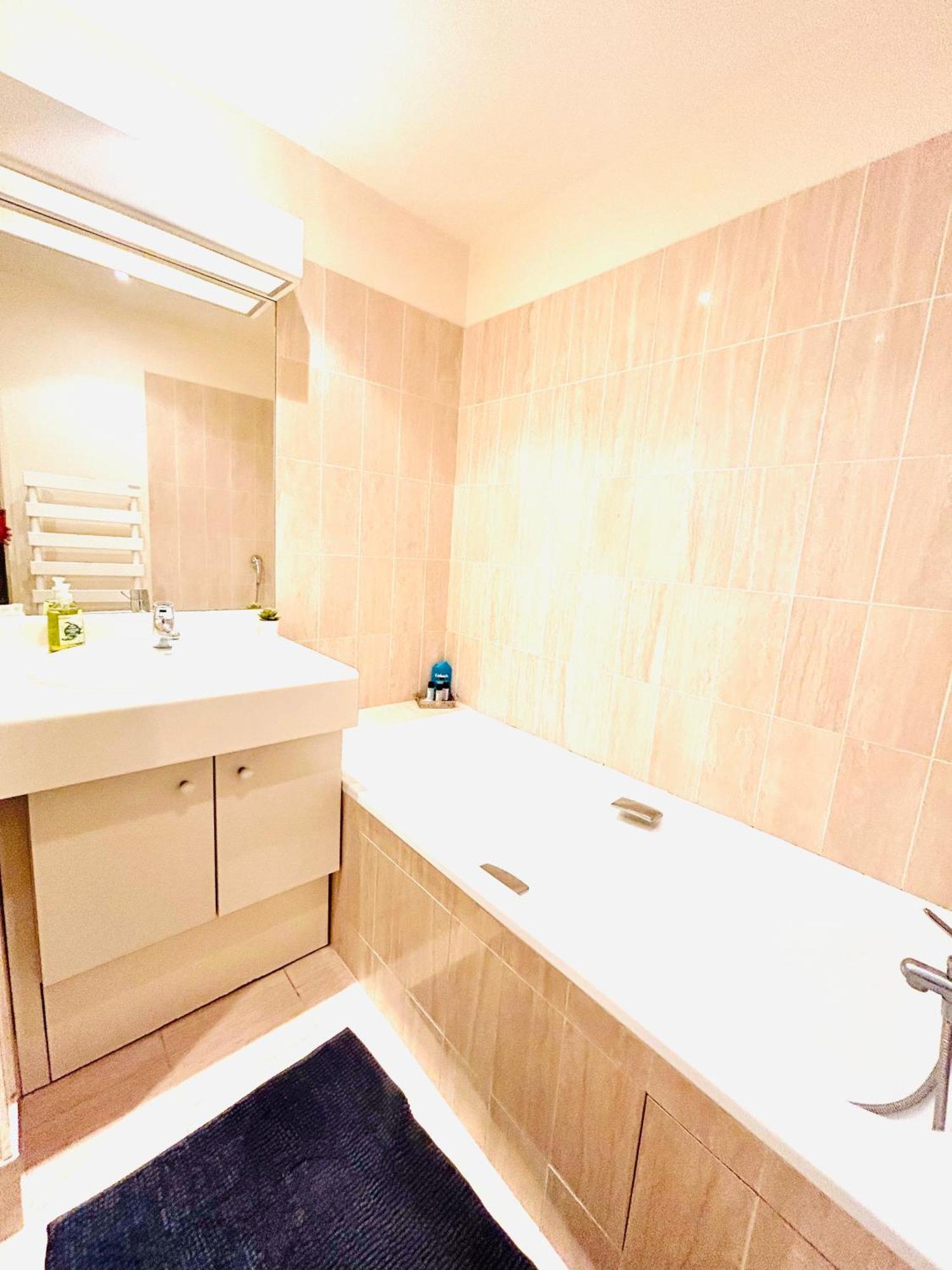 Superbe Appartement Terrasse Levallois-Perret Zewnętrze zdjęcie